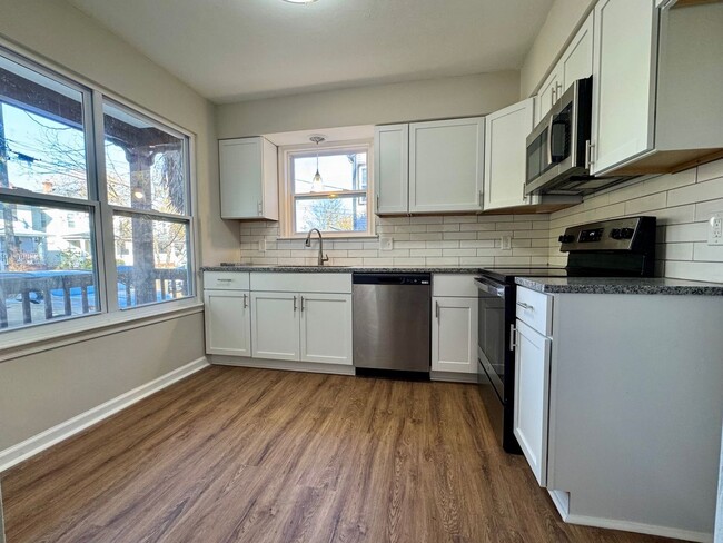 Building Photo - All New & Ready for You! 2 Bedroom,2.5 Bat...