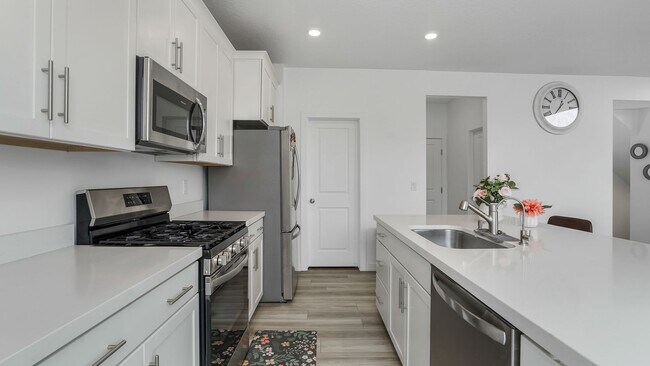 Foto del edificio - 2411 N Paintbrush Dr