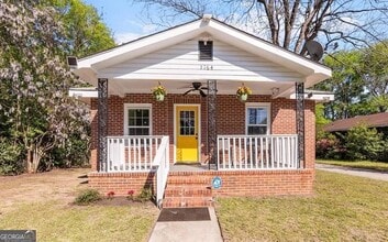 Building Photo - 2164 Monroe Ave