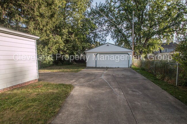Building Photo - 20604 Kings Hwy