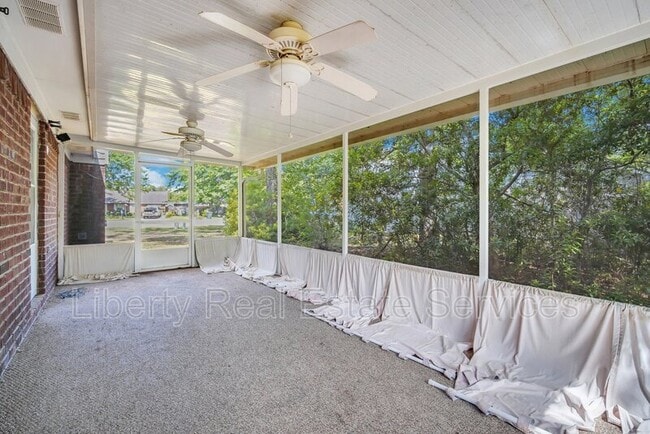 Building Photo - 1109 Tomahawk Trail