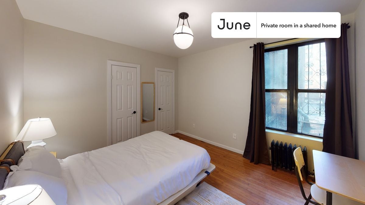 Primary Photo - Private bedroom in 2 bed/1 bath Home