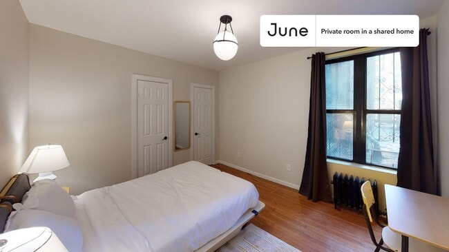 Building Photo - Private bedroom in 2 bed/1 bath Home