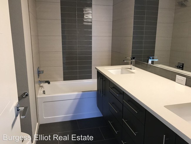 Foto del edificio - 951 N Killingsworth Ct