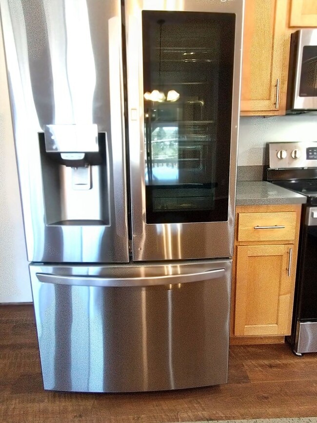 Foto del edificio - Beautiful Home in West Salem is Available!