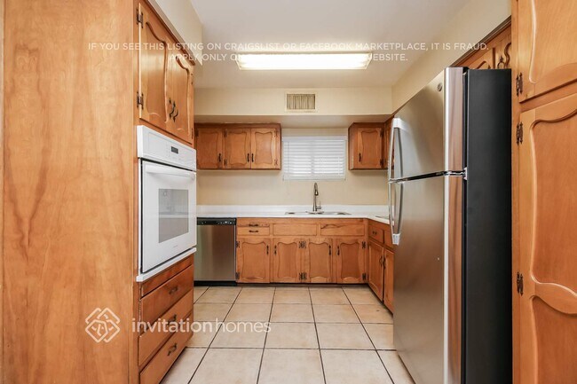 Building Photo - 6012 W Medlock Dr