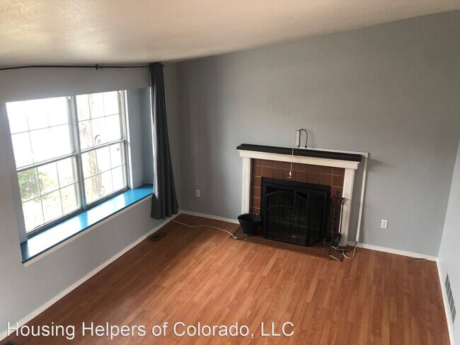 Building Photo - 3 br, 1.5 bath House - 298 S. Hoover Ave