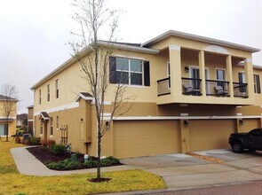 Building Photo - 6532 S Goldenrod Rd