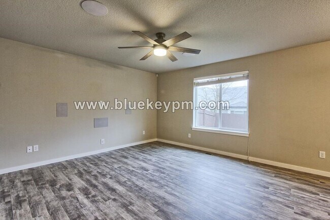 Foto del edificio - 11809 NE 102nd St