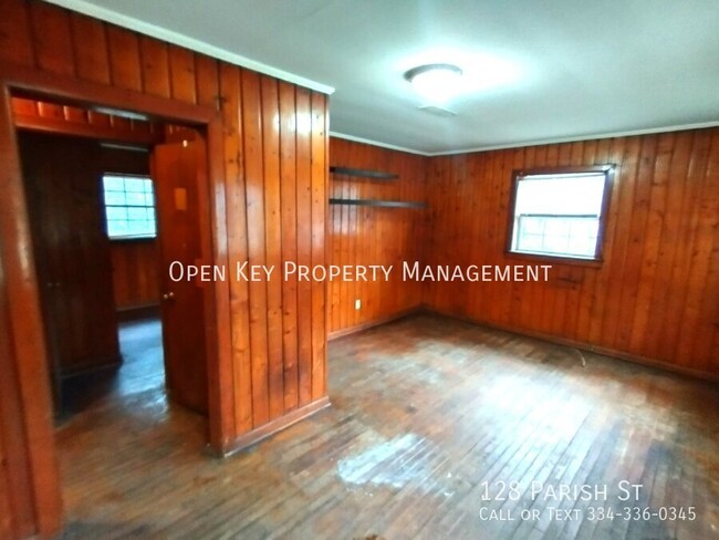 Building Photo - 128 Parish St