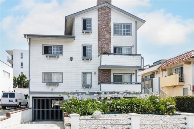 Foto principal - 3632 Dunn Dr