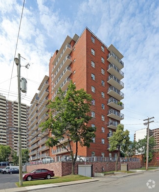 Building Photo - The Brockton Apartments