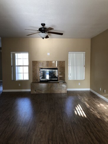 Foto del edificio - 15318 Vía Quedo