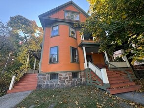 Building Photo - 590 Cambridge St