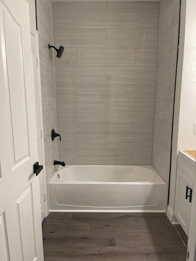 Baño - 1150 Lake Shadow Cir