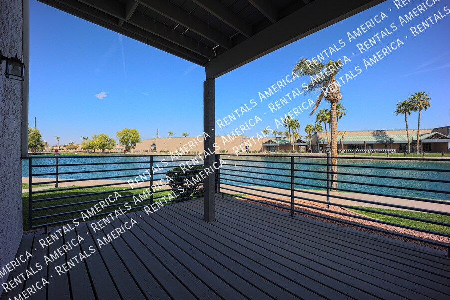 Foto principal - 855 N Dobson Rd