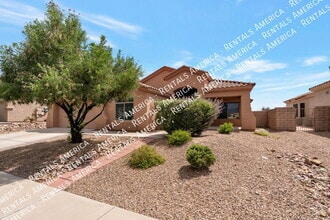 Building Photo - 14024 E Fairway Bluff Ct