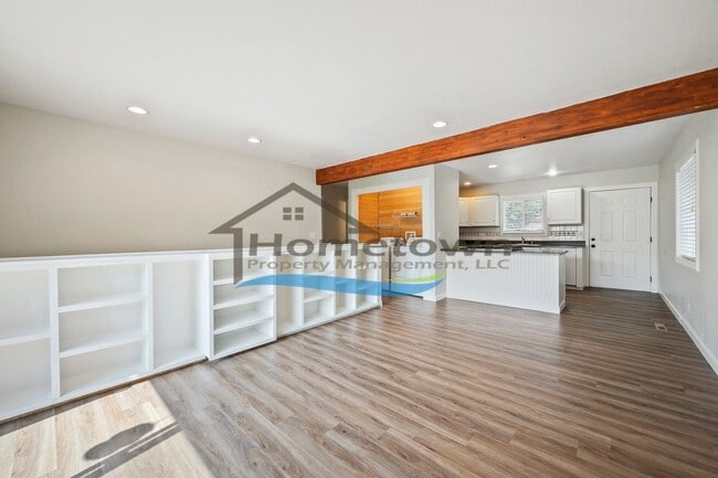 Building Photo - 4 Bedroom 2 Bath Home with 2-Car Detached Garage Available in Hayden, Idaho!