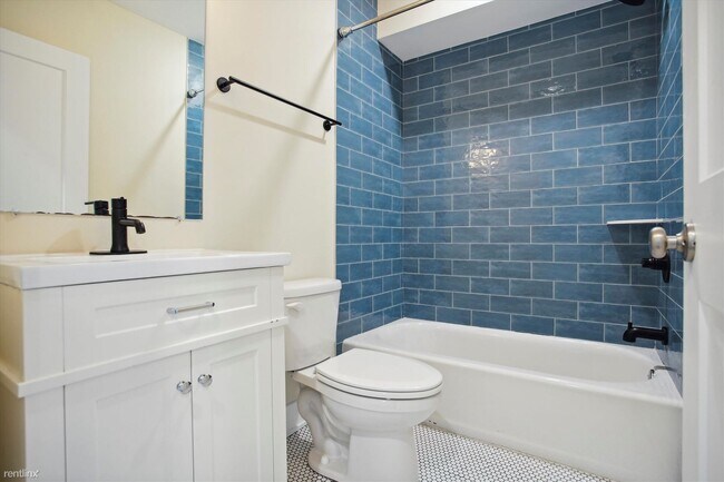 Foto del edificio - 5 br, 4 bath Duplex - 2009 N 17th St Unit 112