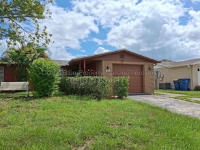 Building Photo - 9330 Ledgestone Ln