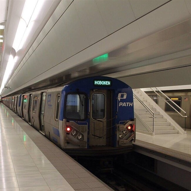 Photo - 219 Washington St Apartment