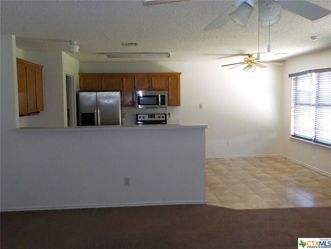 Building Photo - 2405 Dennis St