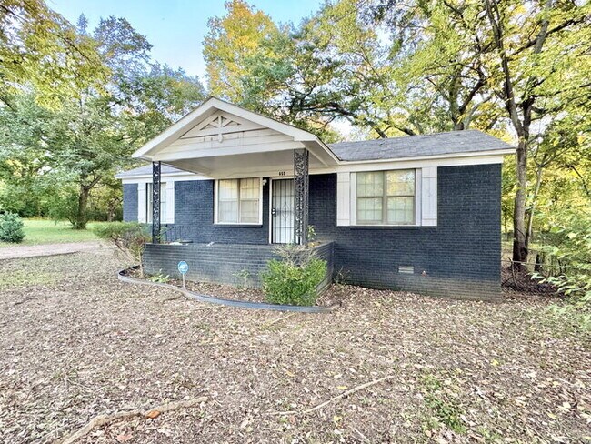 Foto del edificio - 655 Granada Rd