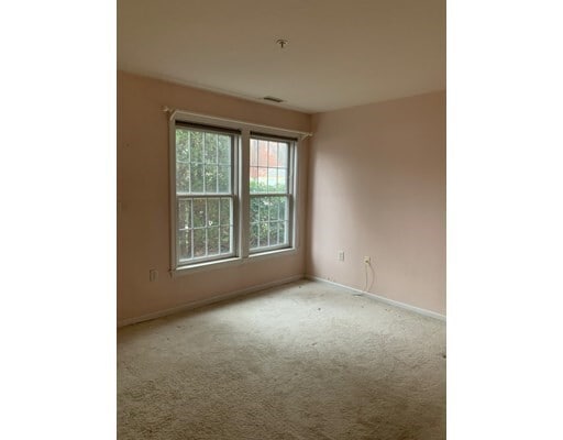 Foto del edificio - 1 Riverview Blvd