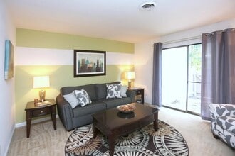 Building Photo - Residences at 1805