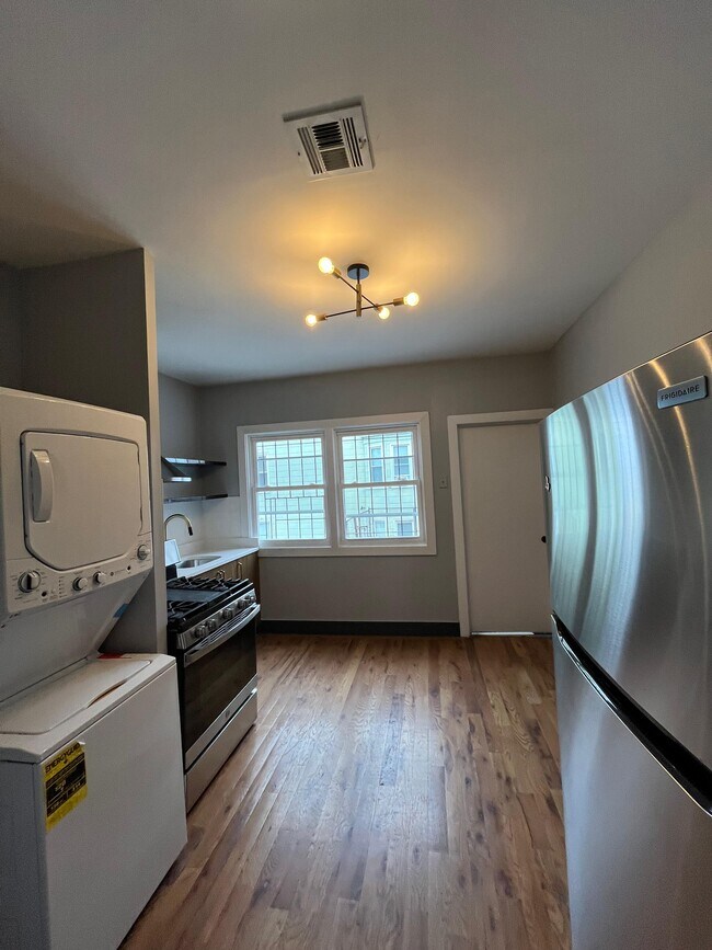 Foto del edificio - 74 Baldwin Ave