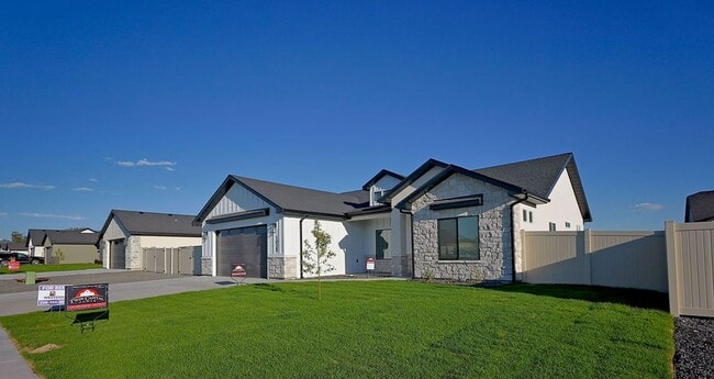 Building Photo - Kimberly - Single Family Home