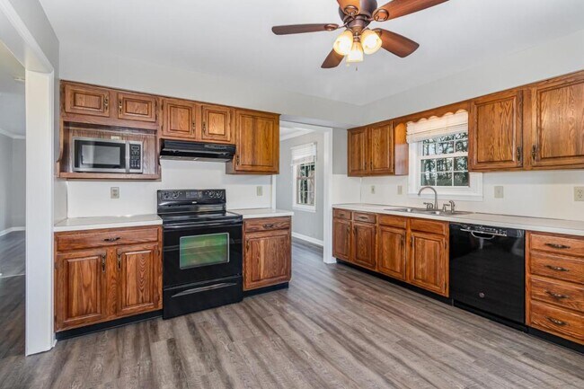Foto del edificio - 618 Park Ridge Dr