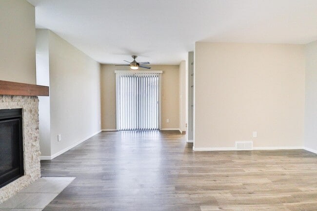 Building Photo - Apple Glen Apartments