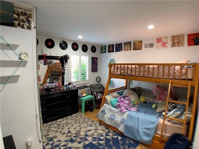 Foto del edificio - 6422 Ellenview Ave