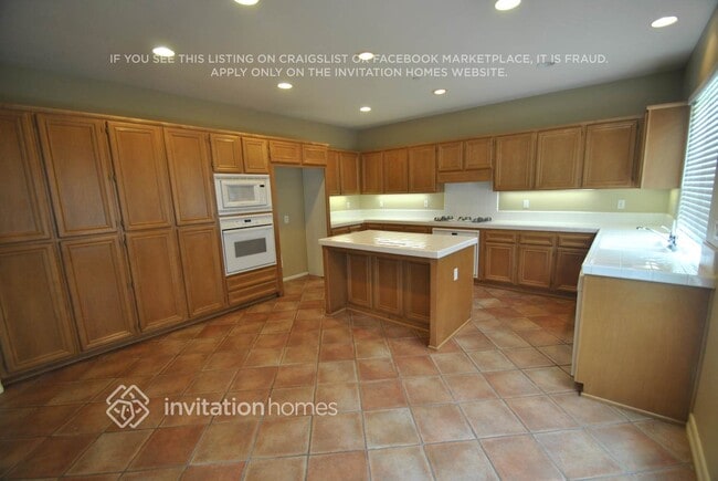Building Photo - 31 Whispering Willow Ct