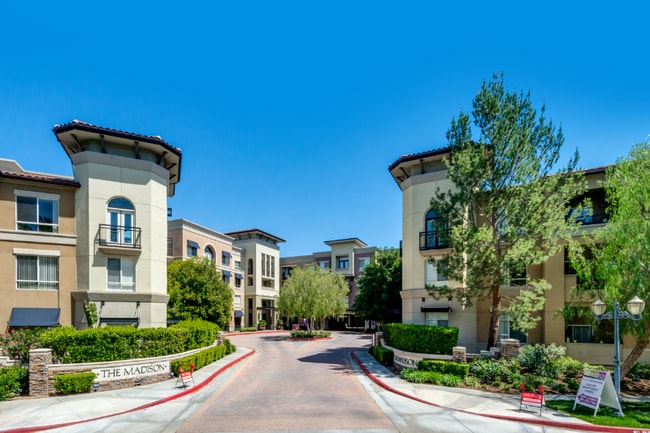 Building Photo - 24585 Town Center Dr