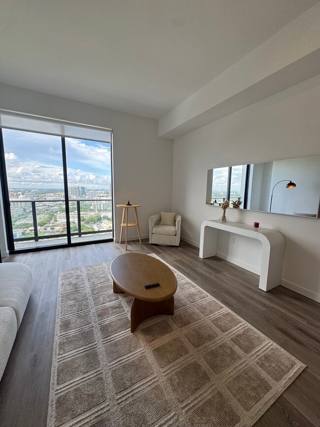 Foto del edificio - 82 NE 26th St