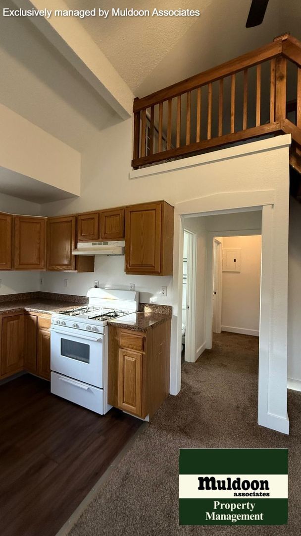 Foto del edificio - Cute 1.5 story!