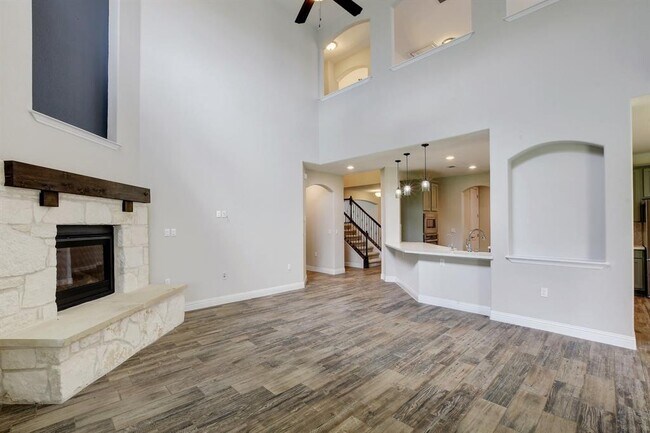 Building Photo - 225 Brins Wy