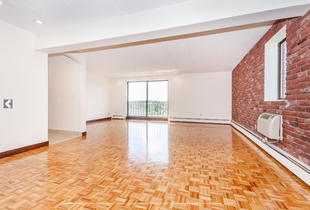 Primary Photo - 31 Harris St