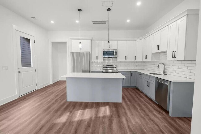 Foto del edificio - 4318 Woods St