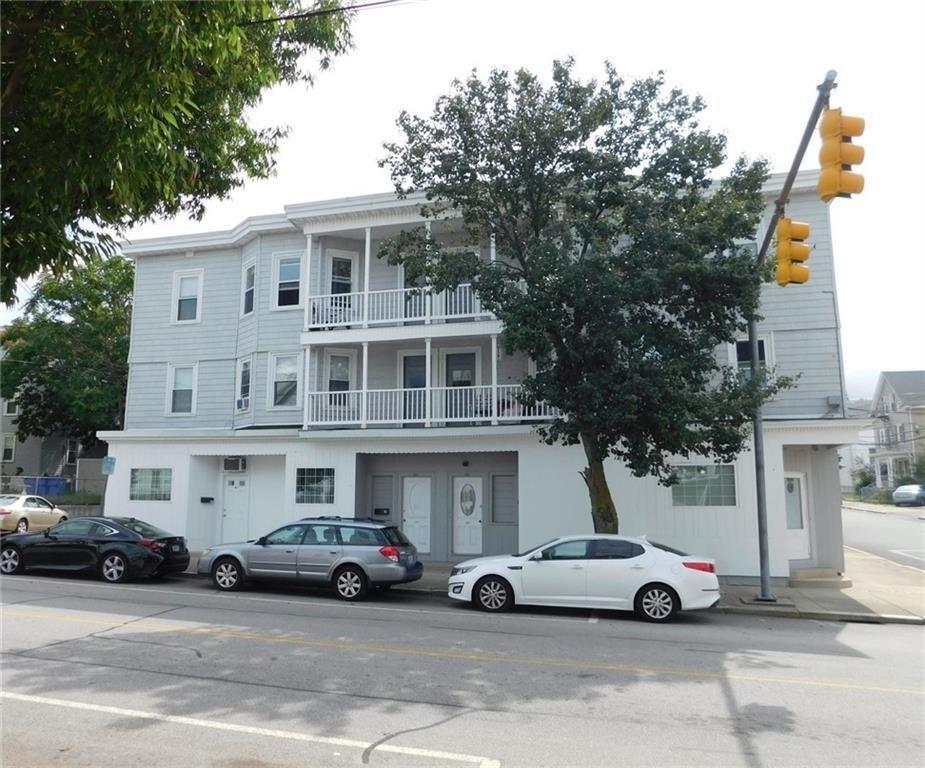Primary Photo - 392 West Ave