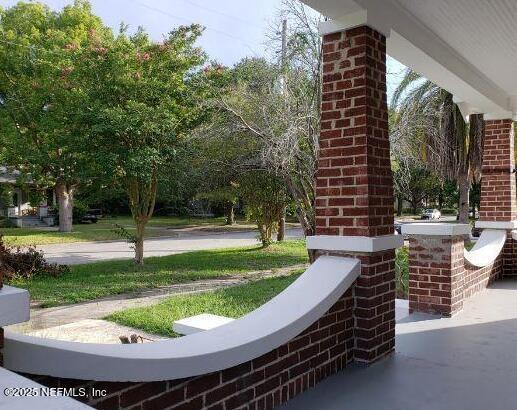 Foto del edificio - 2137 Dellwood Ave