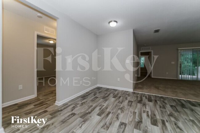 Building Photo - 3019 Firethorn Ave
