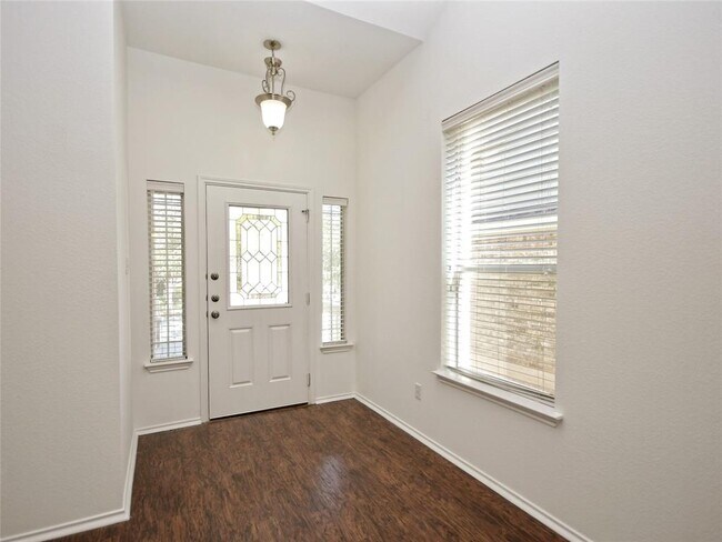 Building Photo - 1809 Big Bend Dr