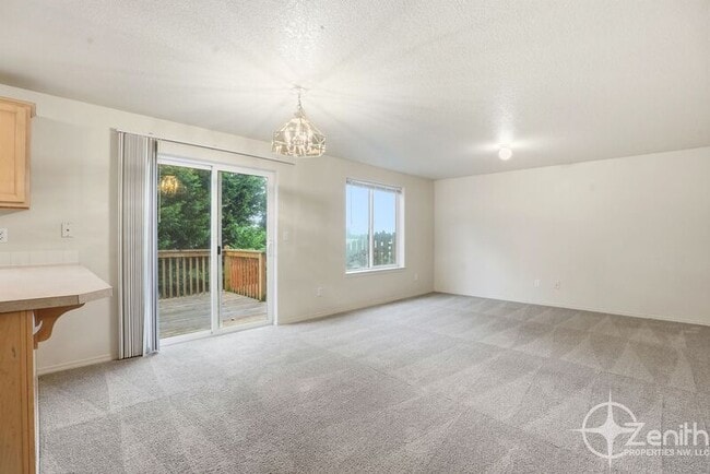 Building Photo - 3000 Cherry St