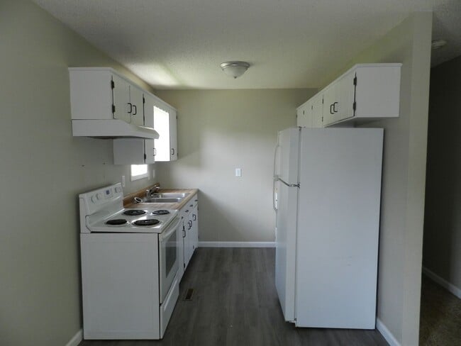 Building Photo - 15304 Temple Ln