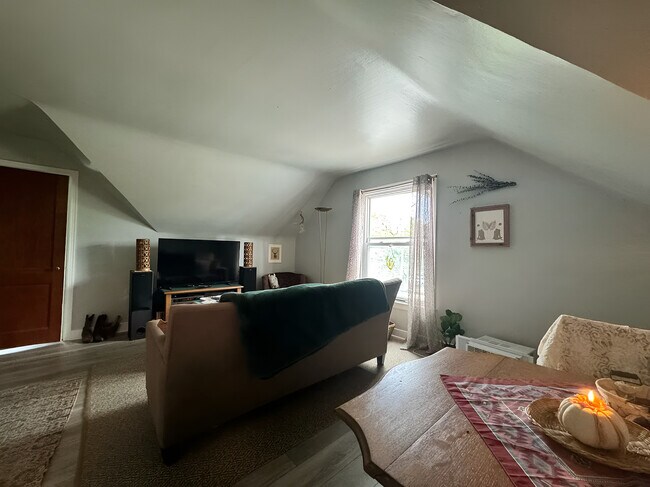 Foto del edificio - 1403 Columbus Ave