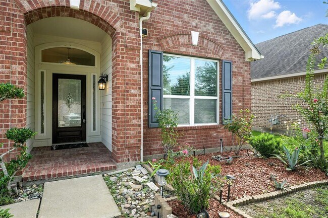 Foto del edificio - 9219 Gilbert Hollow Dr