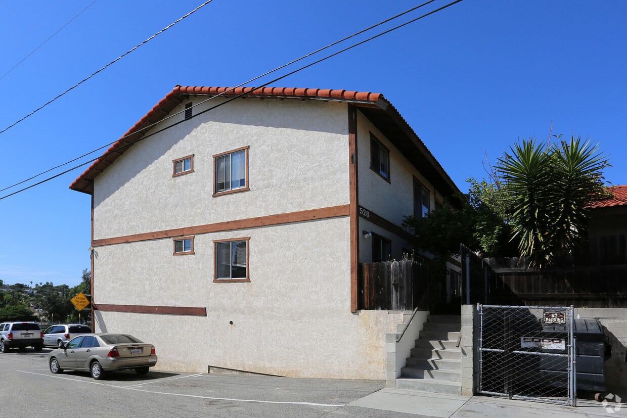 Foto del edificio - 528 W California Ave